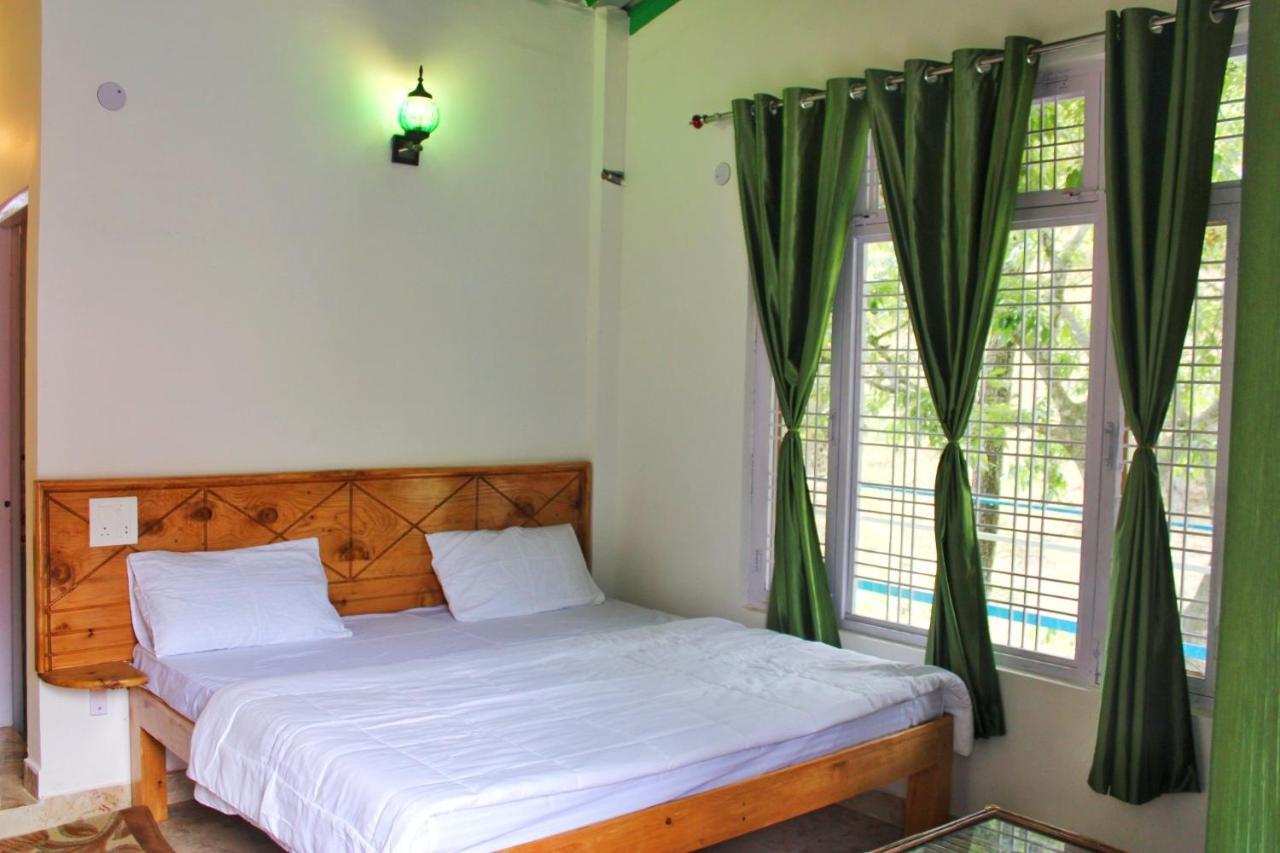 The Stream Side Hostel Массури Экстерьер фото