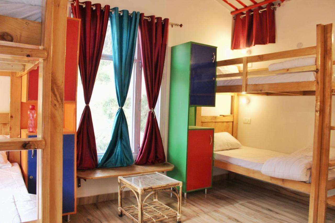 The Stream Side Hostel Массури Экстерьер фото
